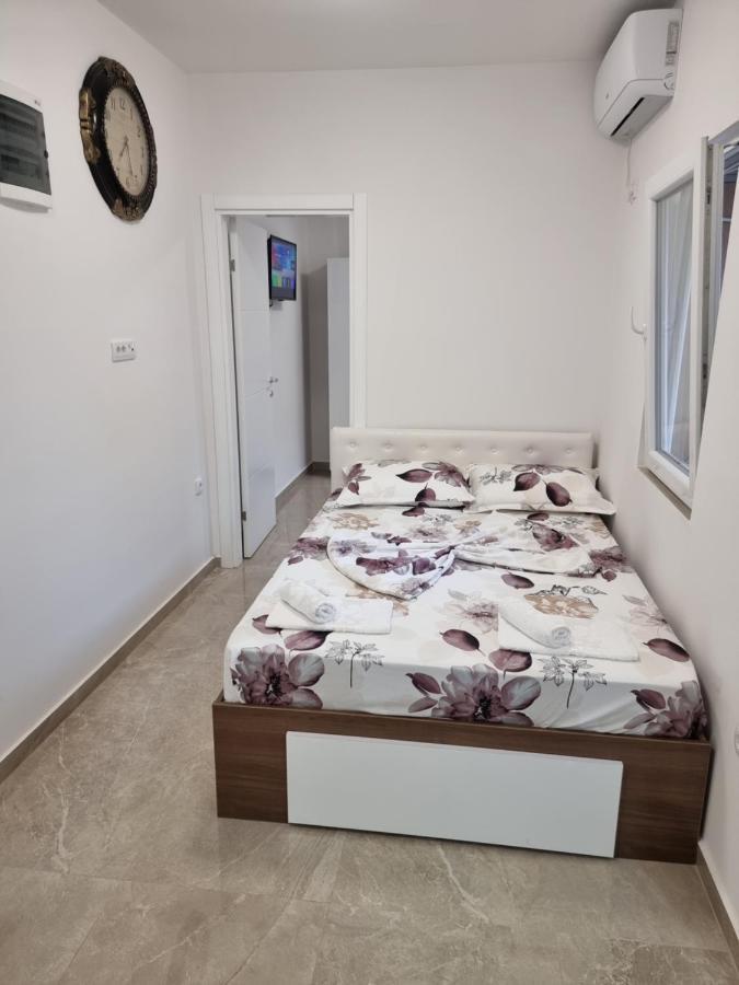 Ebra Lux Apartmani Dobrá Voda Exterior foto