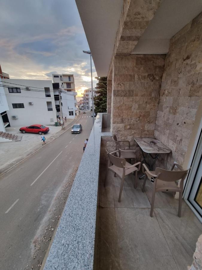Ebra Lux Apartmani Dobrá Voda Exterior foto