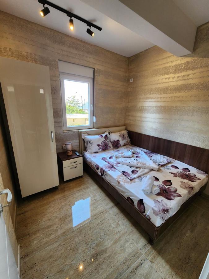 Ebra Lux Apartmani Dobrá Voda Exterior foto